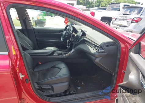 2021 Toyota Camry Se z USA, uszkodzony, nr VIN 4T1G11AK5MU407274